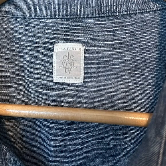 Eleventy Chambray Western Short Sleeve Shirt - Picture 2 of 4